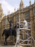 MONUMENTS AT THE PALACE OF WESTMINSTER